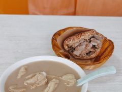 -洪峰浩老北京烧饼夹肉(角门路店)