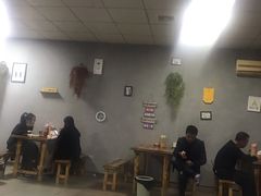 大堂-烧烤佬(新基路店)