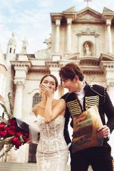 欧美时尚-巴黎婚纱摄影工作室