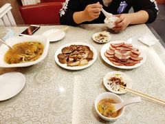 -李连贵熏肉大饼(沈阳站店)