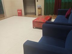 -一家人(凯旋路店)