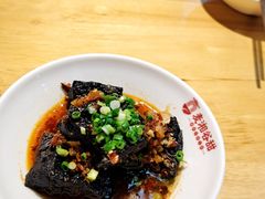 -呷佬·长沙手工米粉(金沙江路店)