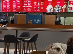 -星巴克臻选(上海中环广场2F店)