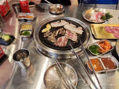 -哈哈碳都·牛肋条无限自助烤肉(宝龙店)