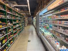 -绿叶子超市(公园大道店)