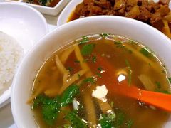 -黔阿牛菌汤牛肉粉全牛火锅(喷水池店)
