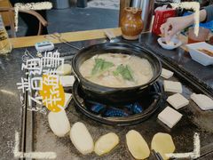 -有一锅·野生菌黑山羊腊排骨火锅(古城北门店)