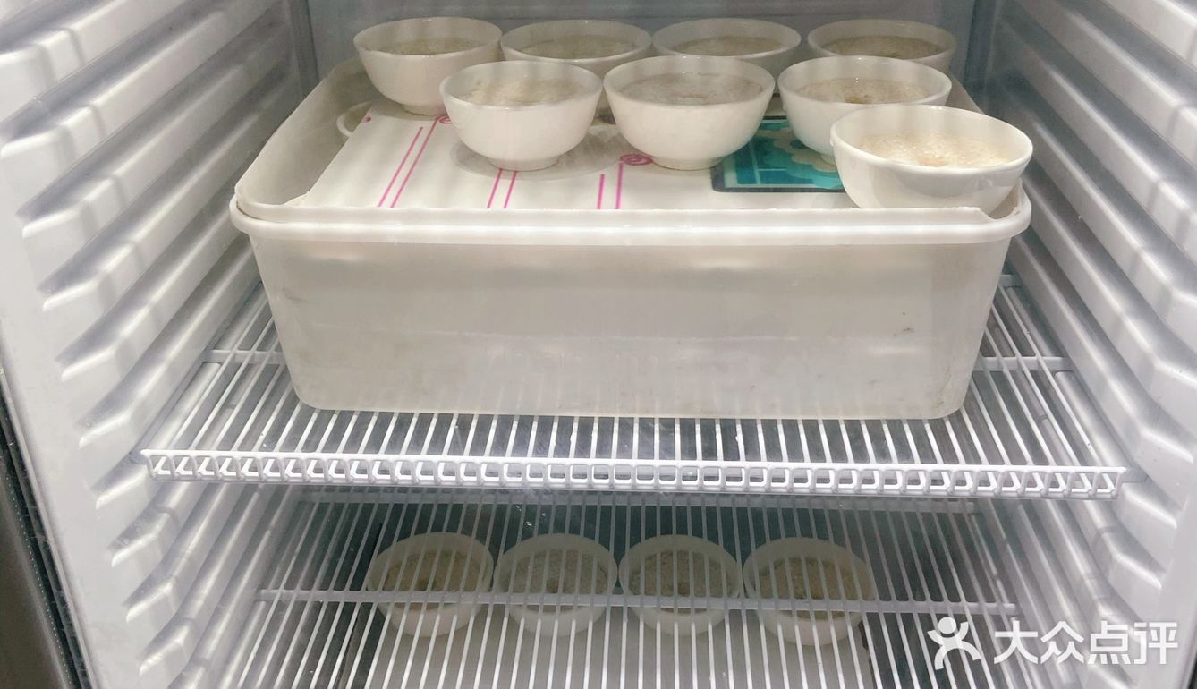 又一家网红小店，深藏于小巷之中，但好在酒香不怕巷子深