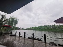 -上海怡沁园度假酒店