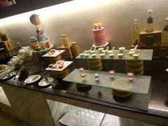-华强广场酒店-椰香高空自助餐厅