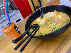 -杨光辉麻辣烫(华侨城商业中心店)