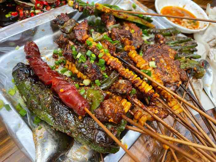 回味烧烤(江油店)-"他们家的招牌 烤豆花很好吃,烧烤味道也很.