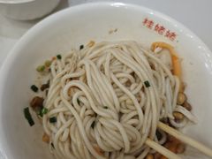 -桂姥姥·桂林卤粉·锅烧桂林米粉(莲塘店)