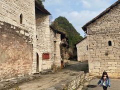 -高荡千年布依古寨旅游景区