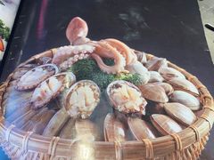 -日进一片海.生腌海鲜火锅.宵夜烧烤(三里屯总店)