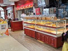 面包甜点陈列柜-老鼎丰(靖宇街总店)