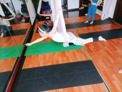 -Yvon yoga 瑜伽·精准体态管理中心