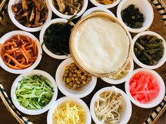 -包整·丝娃娃(一览甲秀楼风景店)