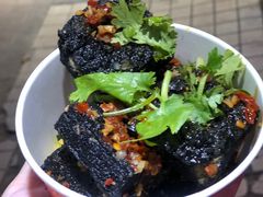 -黑色经典臭豆腐·湖南特产(步行街店)