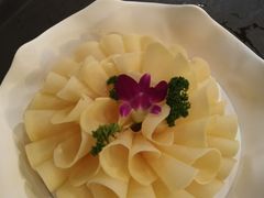 -老牌坊云南鱼豆花火锅(嵩山店)