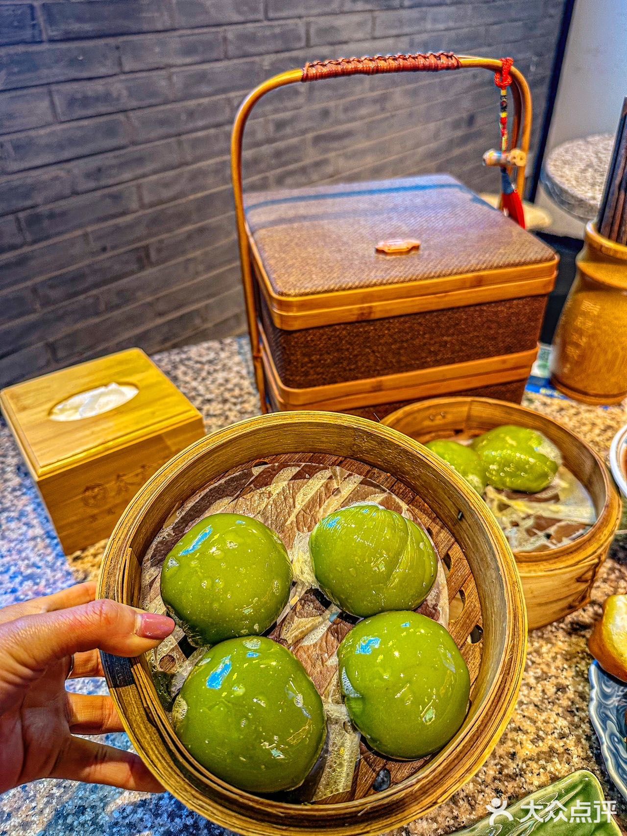 时令佳品青团 在苏州山塘街吃上这一口香甜🥢
