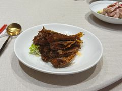 小黄鱼-品悦酒店(三林古镇店)