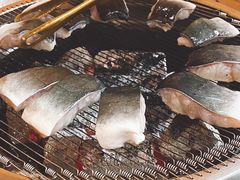 -围炉肉舍•炭烤活鳗•丹东海鲜烤肉(步行街店)