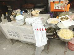 自助取餐区-找不到凉面(新都粮食局毗河油厂职工宿舍大院店)