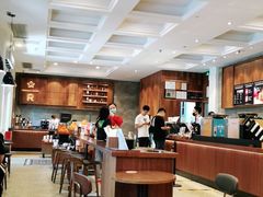 大堂-星巴克臻选(广州沙面店)