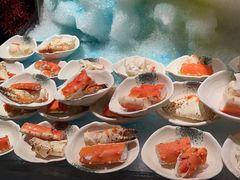-雍容荟帝王蟹活龙虾展台自助(IFS黑金店)