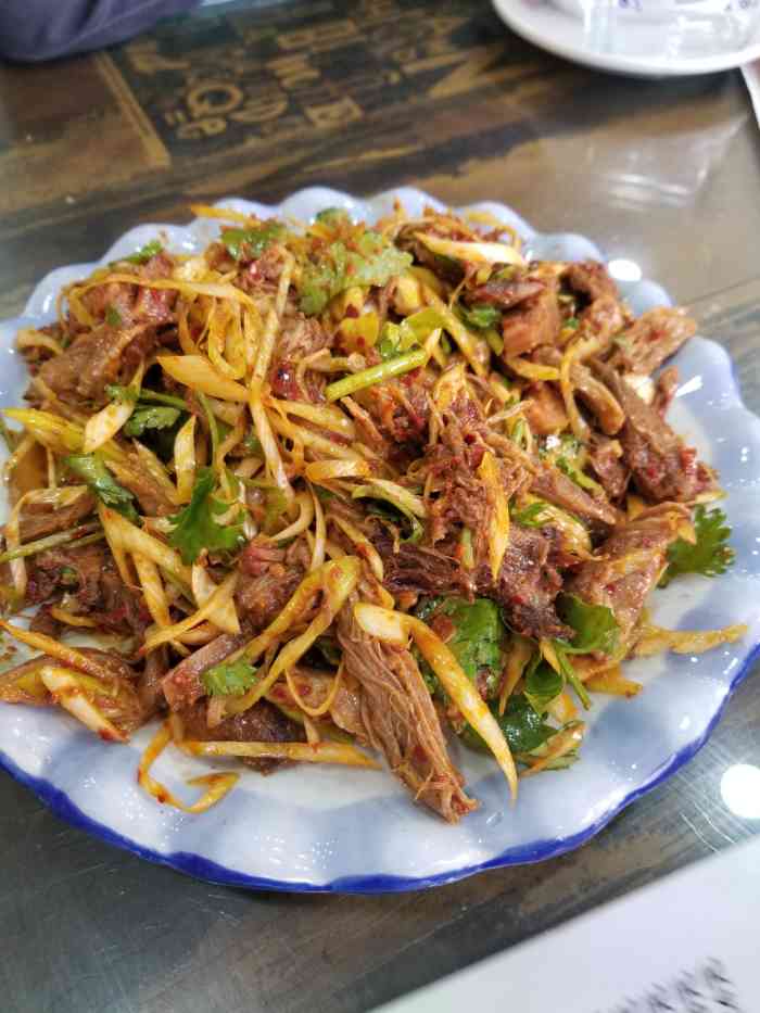 文庙天胜风味馆(文庙店)-"凉拌狗肉是相当到位很好吃,价格很便宜60.