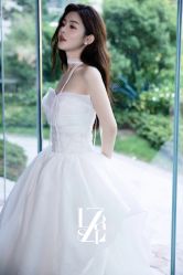 -Renee芮亦婚纱(原丽莎)