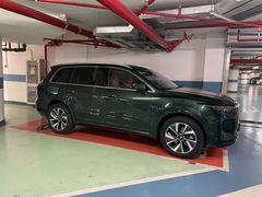 -理想汽车(世纪汇店)