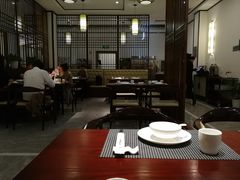 大堂-千滋百味·醉江澜花园餐厅(街道口店)