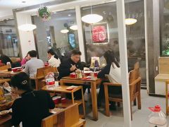-毛辣果·贵州红酸汤牛肉火锅(西单店)