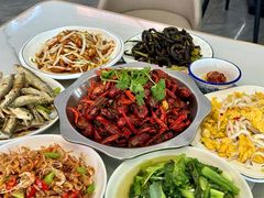 -丹水桥地锅鱼·翘嘴鲌·地方特色全鱼宴(丹江口大坝店)