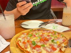 -玛格萝妮比萨屋(四平店)