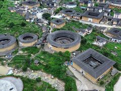 -初溪土楼群
