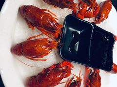 -沪小胖小龙虾(淮海中路旗舰店)