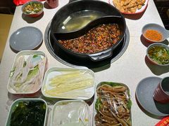 -钢管厂五区小郡肝串串香火锅(梅川路店)