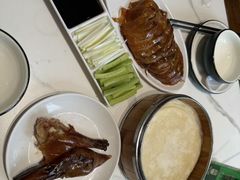 -梅利汴京烤鸭•开封豫菜地标店(东大街店)