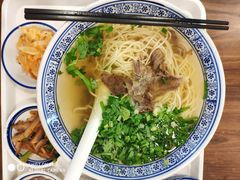 -陇兴楼兰州拉面(西安咸阳国际机场店)