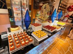 -怡咖啡海鲜自助餐厅(浦东香格里拉店)