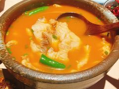 苗家酸汤鱼-山石榴·贵州菜(丰盛里店)