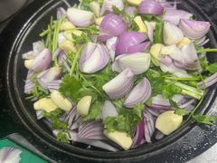 -万里闯关东铁锅炖菜馆(高新旗舰店)