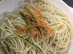 手工面-三头牛·潮汕牛肉生蚝火锅 (夏湾店)