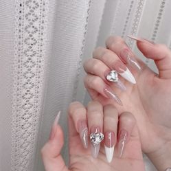 -Fanni美甲美睫皮肤管理