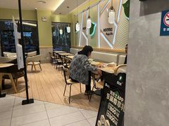 -德克士(绿地店)