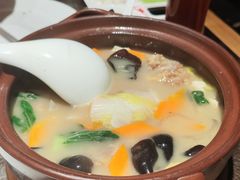 京城酥肉锅-四季民福烤鸭店(西单华威约饭街店)