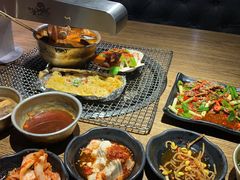 -鑫釜山海鲜烧烤(鑫丰国际店)
